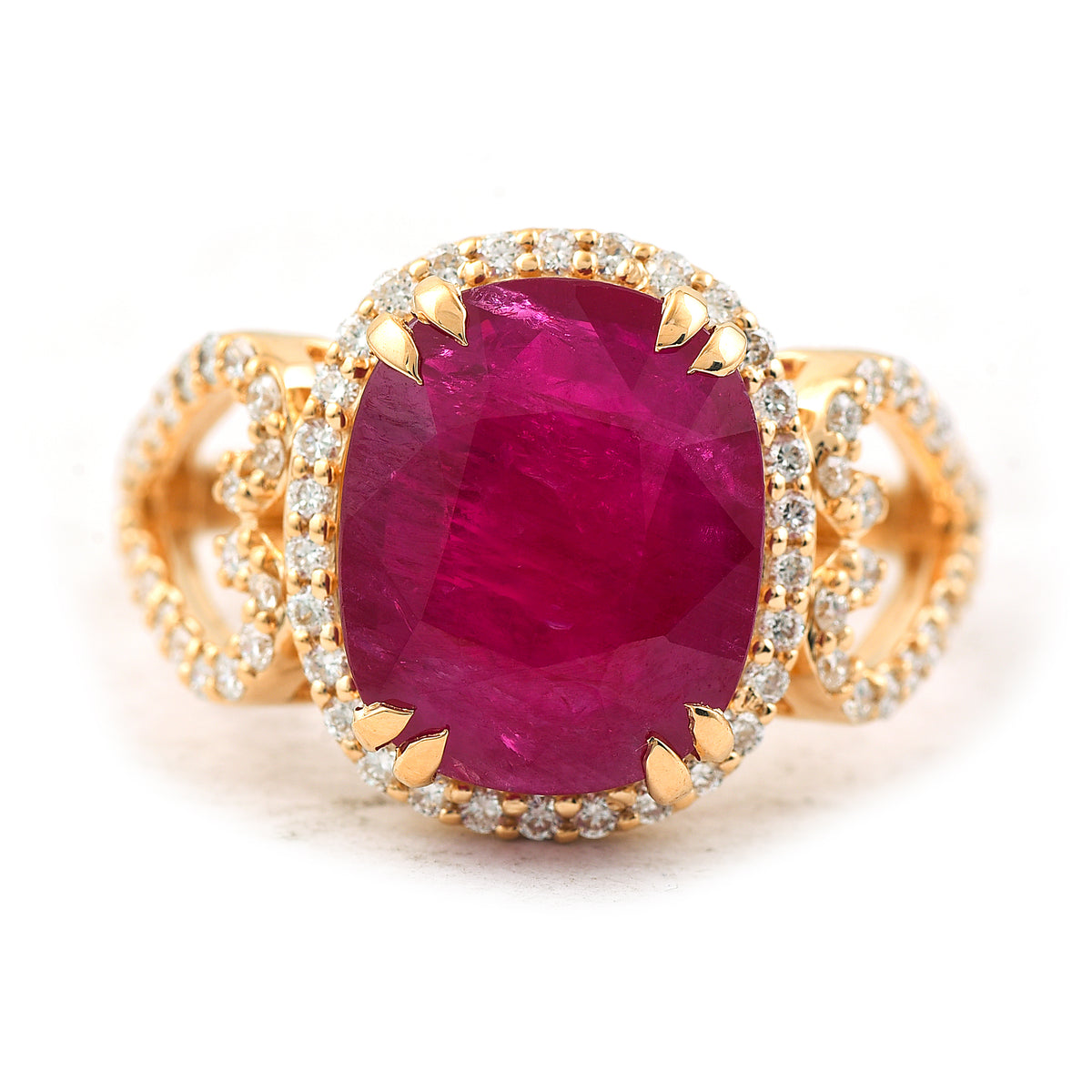 5.72 Ct Rectangular Cushion Mixed Cut Natural Corundum Ruby 18K Gold Ring