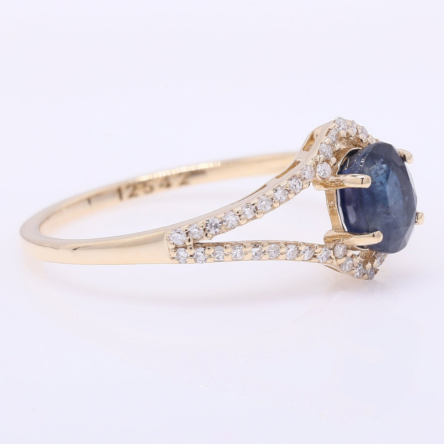 1.35 Ct Oval Mixed Cut Natural Sapphire 14K Gold Ring