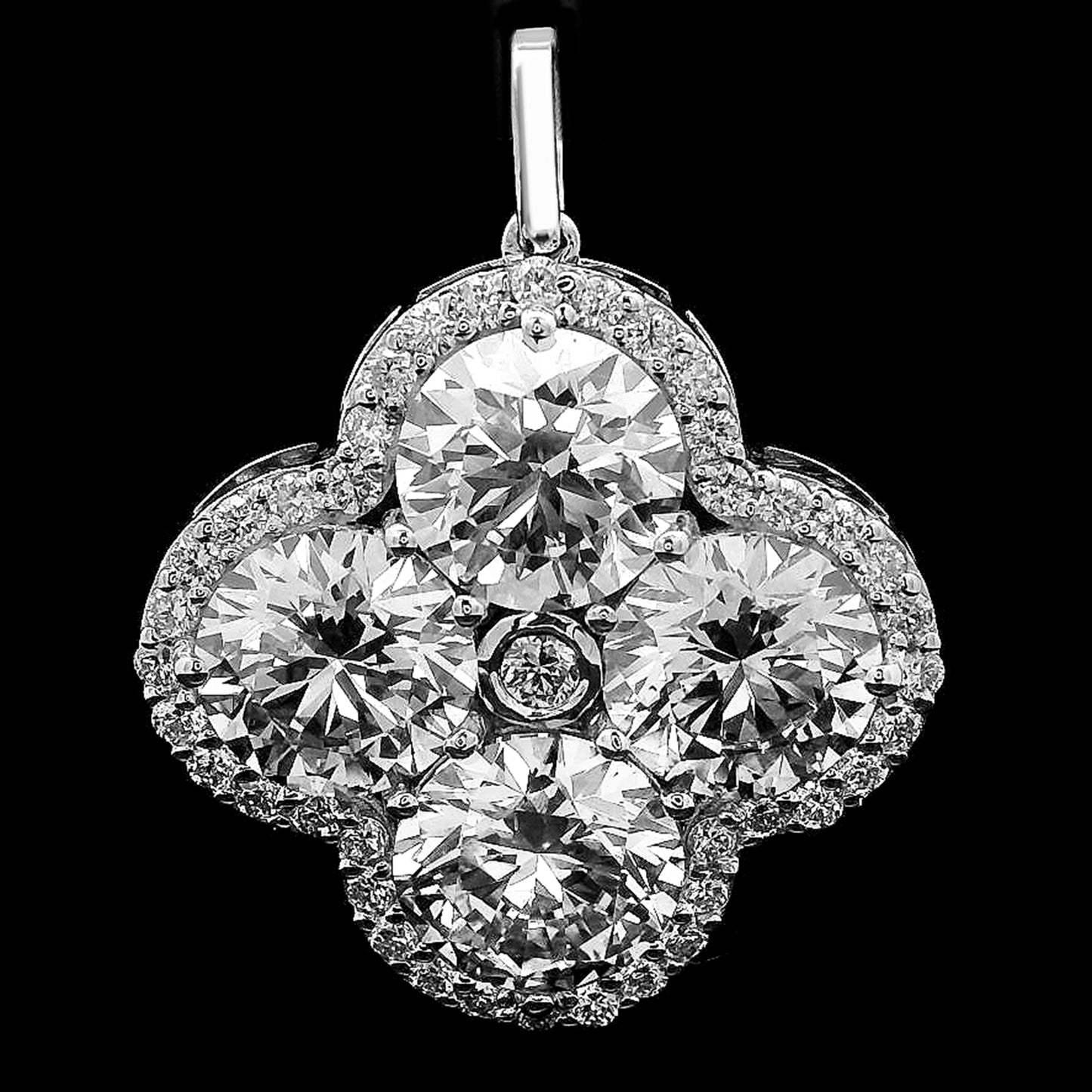 6.88 Carats Lab Grown Diamond 14K Gold Pendant