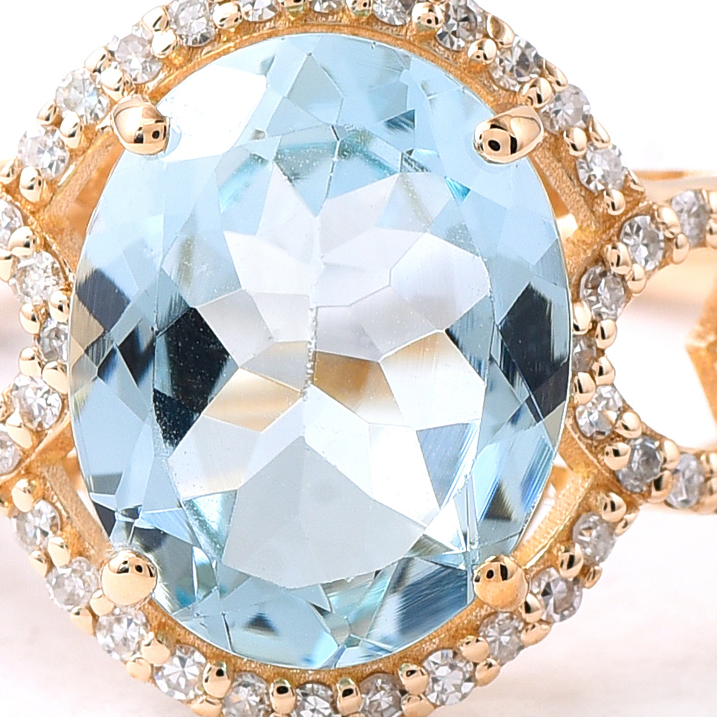 2.18 Ct Oval Mixed Cut Natural Aquamarine 14K Gold Ring