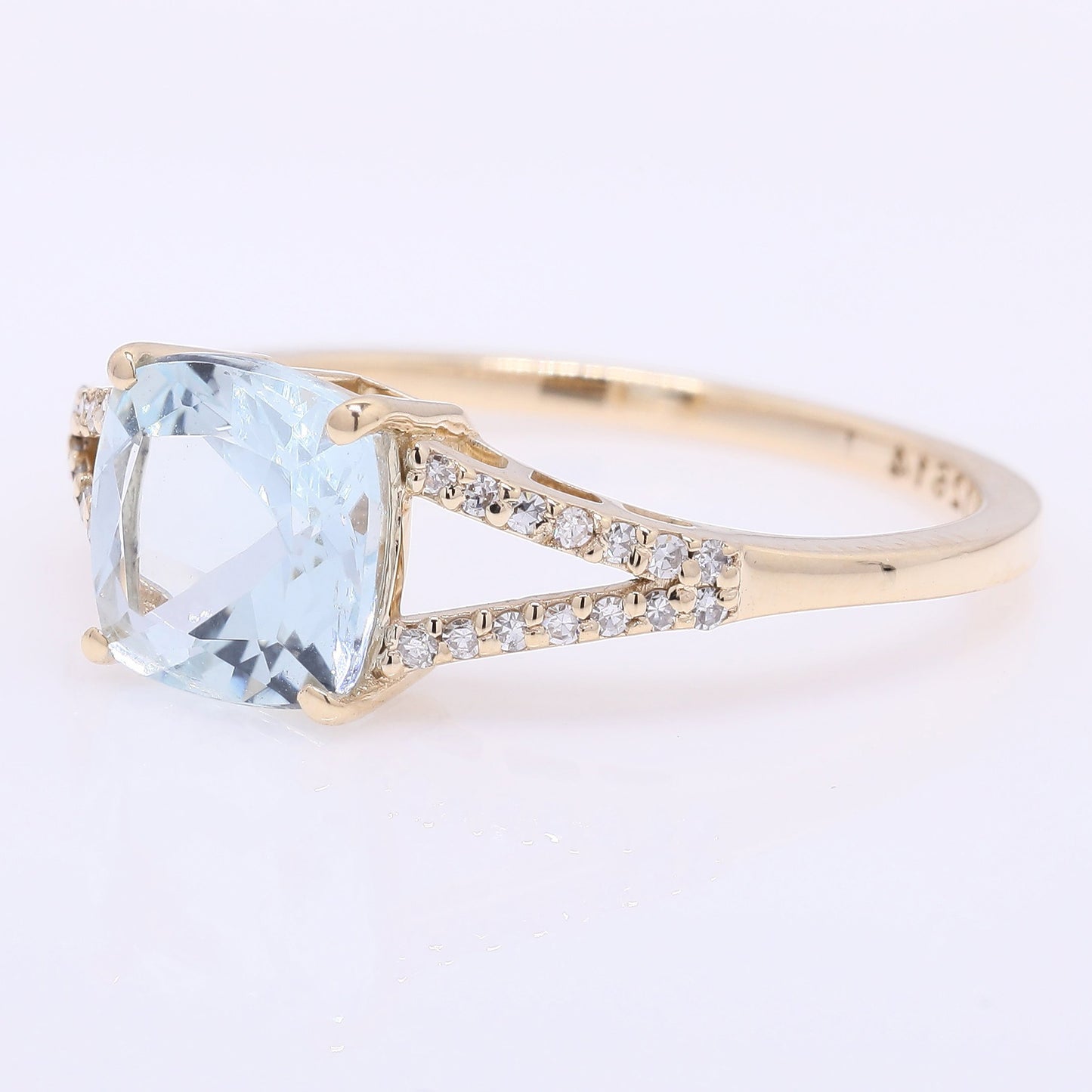 1.60 Ct Cushion Mixed Cut Natural Aquamarine 14K Gold Ring