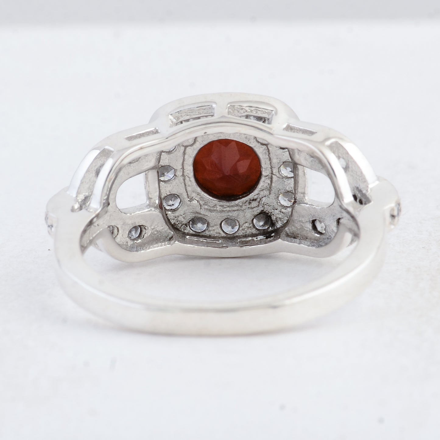 2.56 Ct Round Garnet 925 Sterling Silver Ring