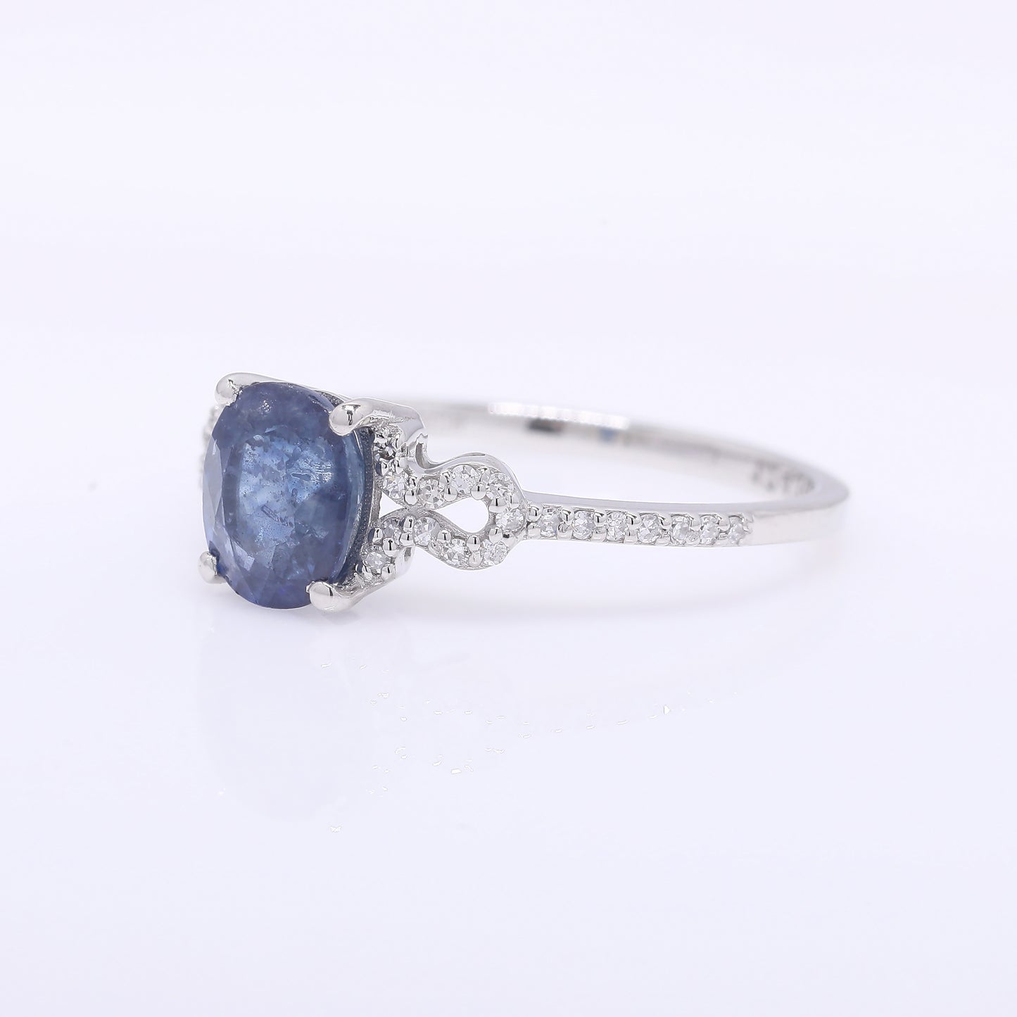 1.57 Ct Oval Mixed Cut Natural Sapphire 950 Platinum Ring