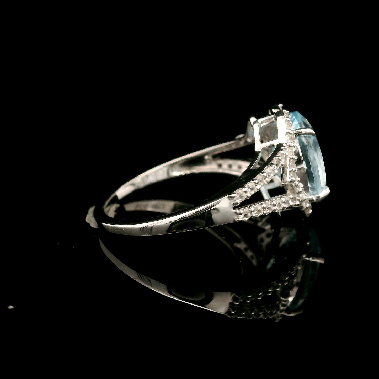 3.80 Ct Oval Blue Topaz, White Zircon 925 Sterling Silver Ring