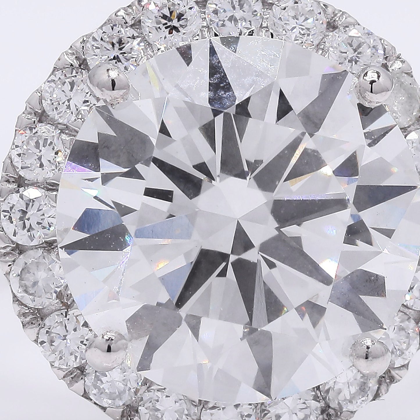 5.59 Ct Round Brilliant Lab Grown Diamond 950 Platinum Ring