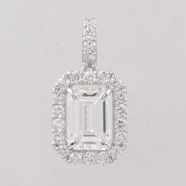 2.54 Carats Lab Grown Diamond 14K Gold Pendant