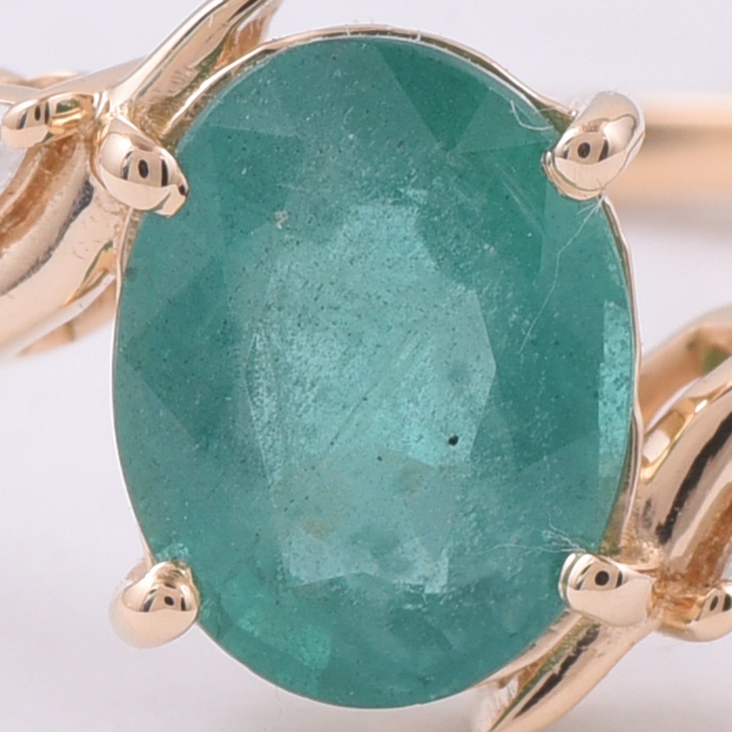 1.53 Ct Oval Natural Emerald 14K Gold Ring