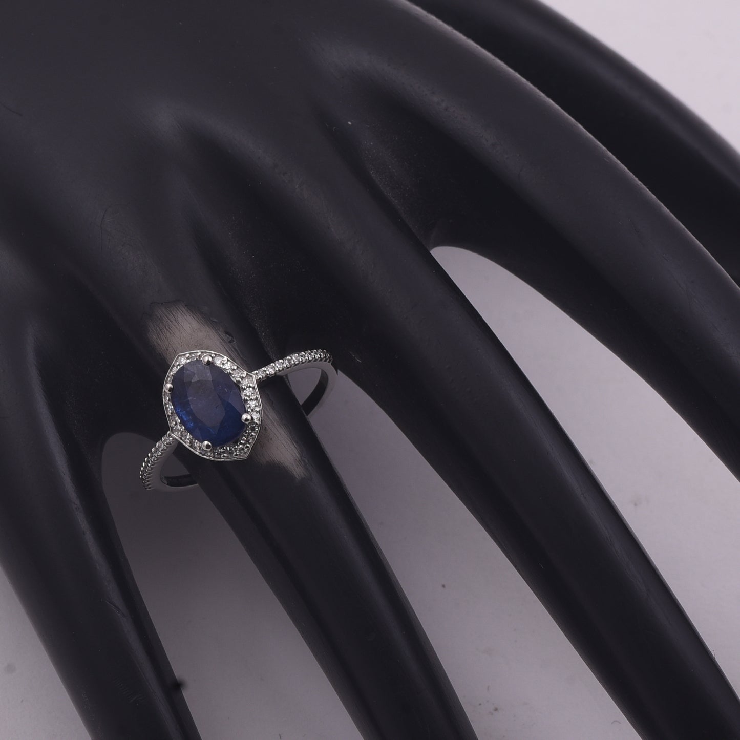 1.55 Ct Oval Mixed Cut Natural Sapphire 950 Platinum Ring