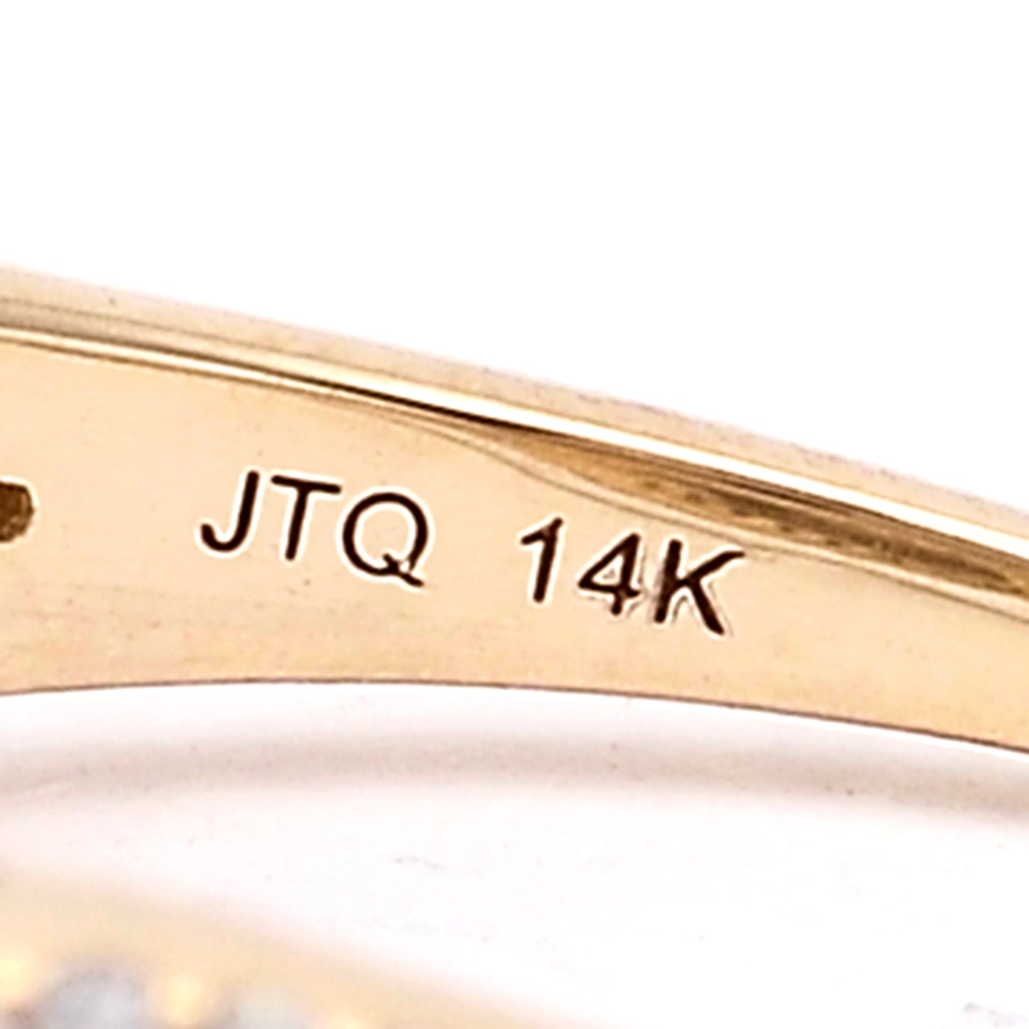 3.15 Ct Octagon Natural Eridot 14K Gold Ring