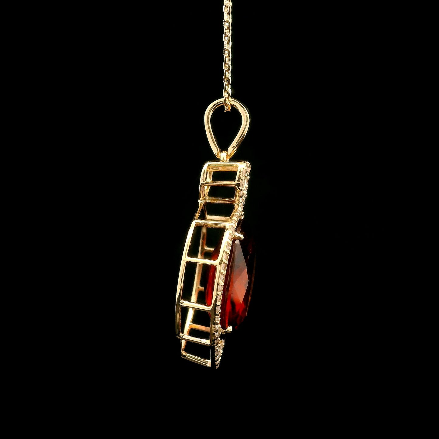 6.43 Ct Oval Hessonite 14K Gold Pendant