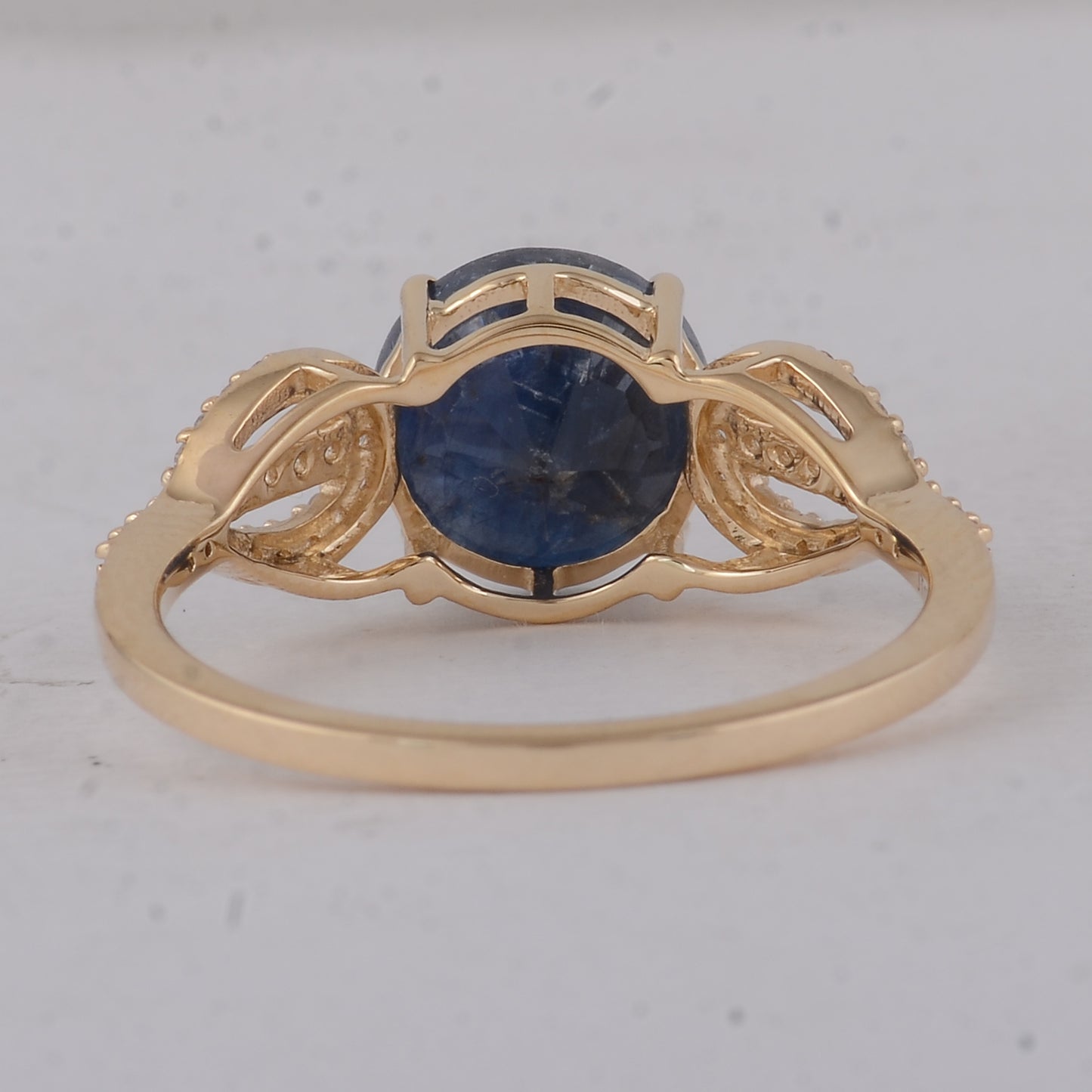 2.92 Ct Round Sapphire 9K Gold Ring