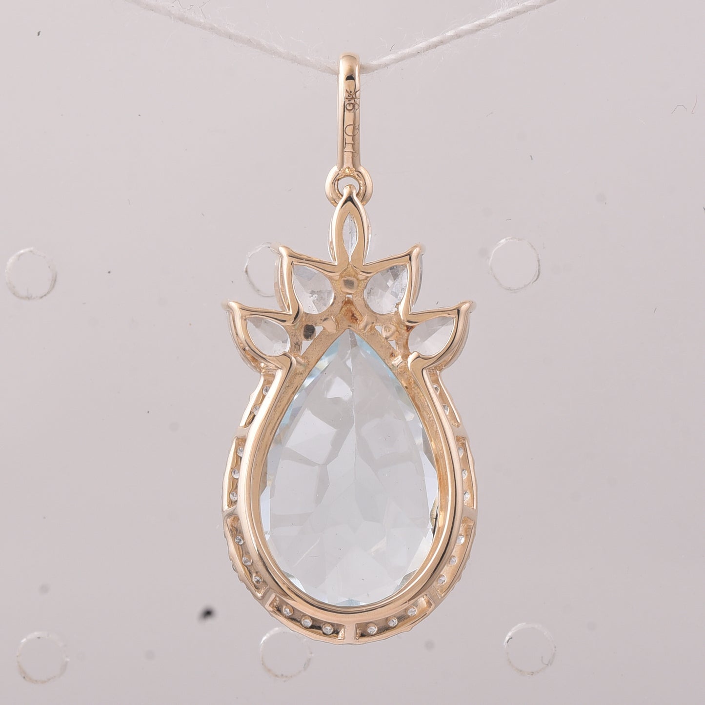 4.68 Ct Pear Aquamarine 9K Gold Pendant