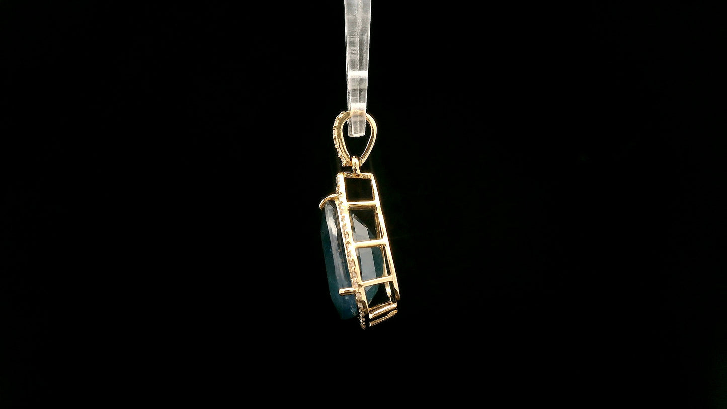 7.29 Ct Pear Natural Sapphire 14K Gold Pendant