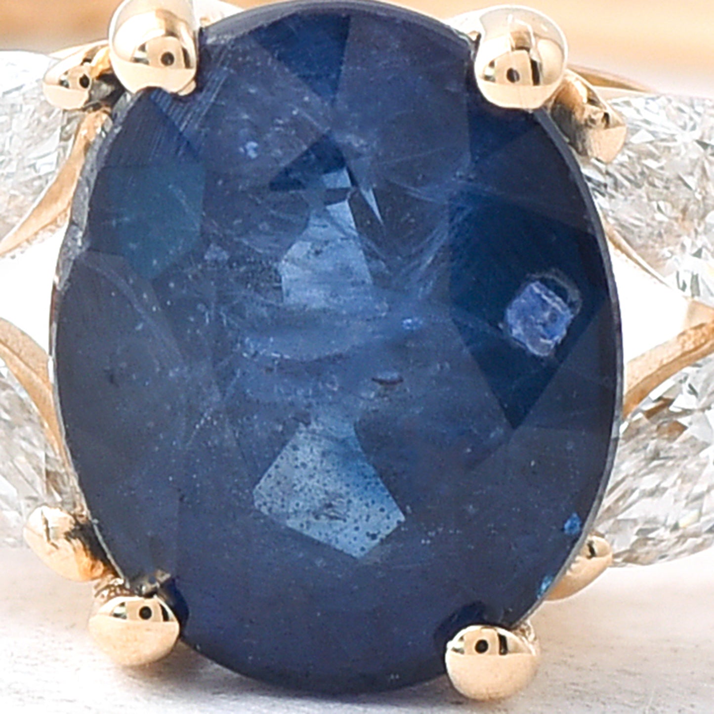 1.19 Ct Oval Sapphire 14K Gold Ring