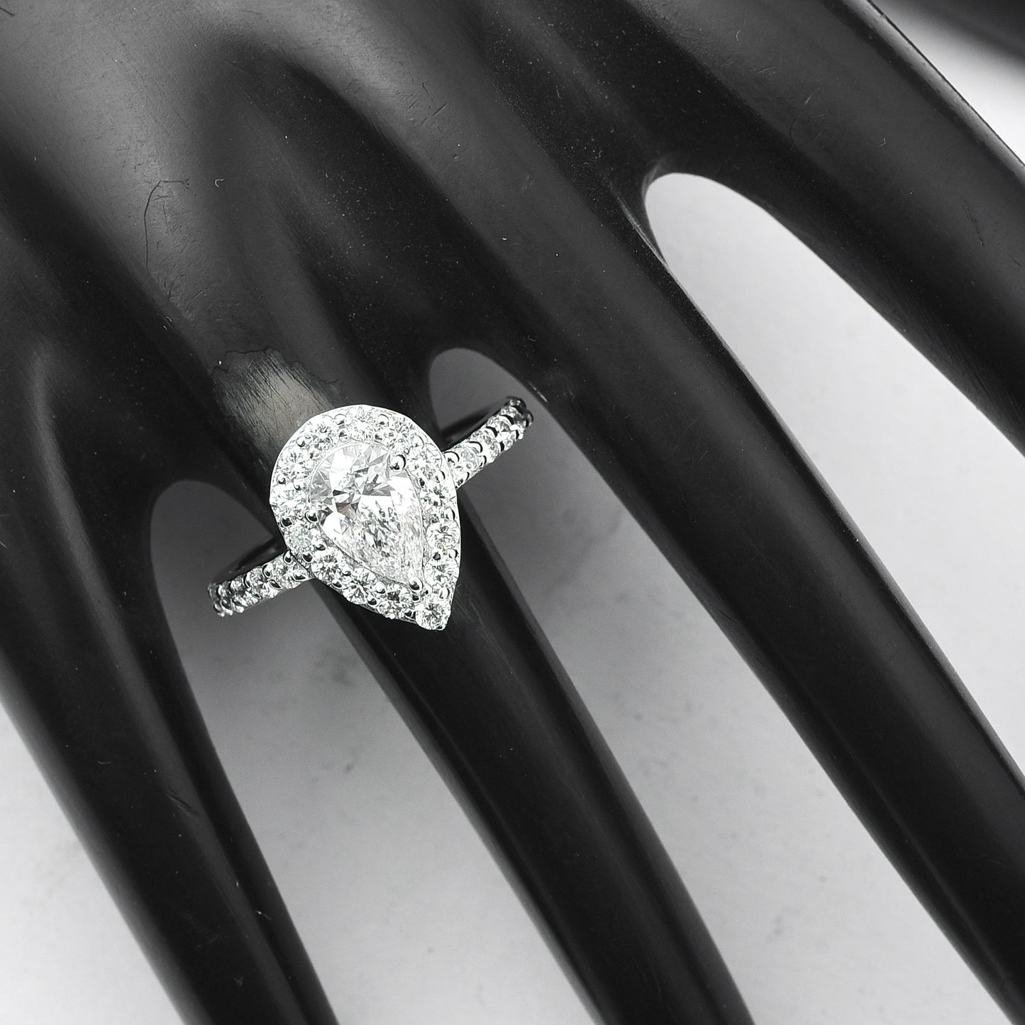 1.92 Carats Lab Grown Diamond 14K Gold Ring