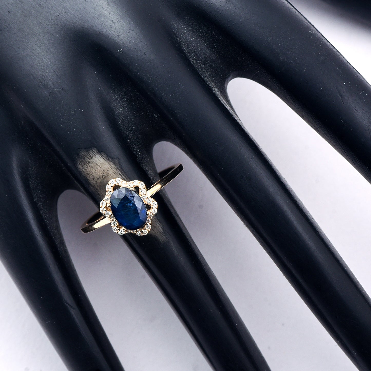 1.57 Ct Oval Mixed Cut Natural Sapphire 14K Gold Ring