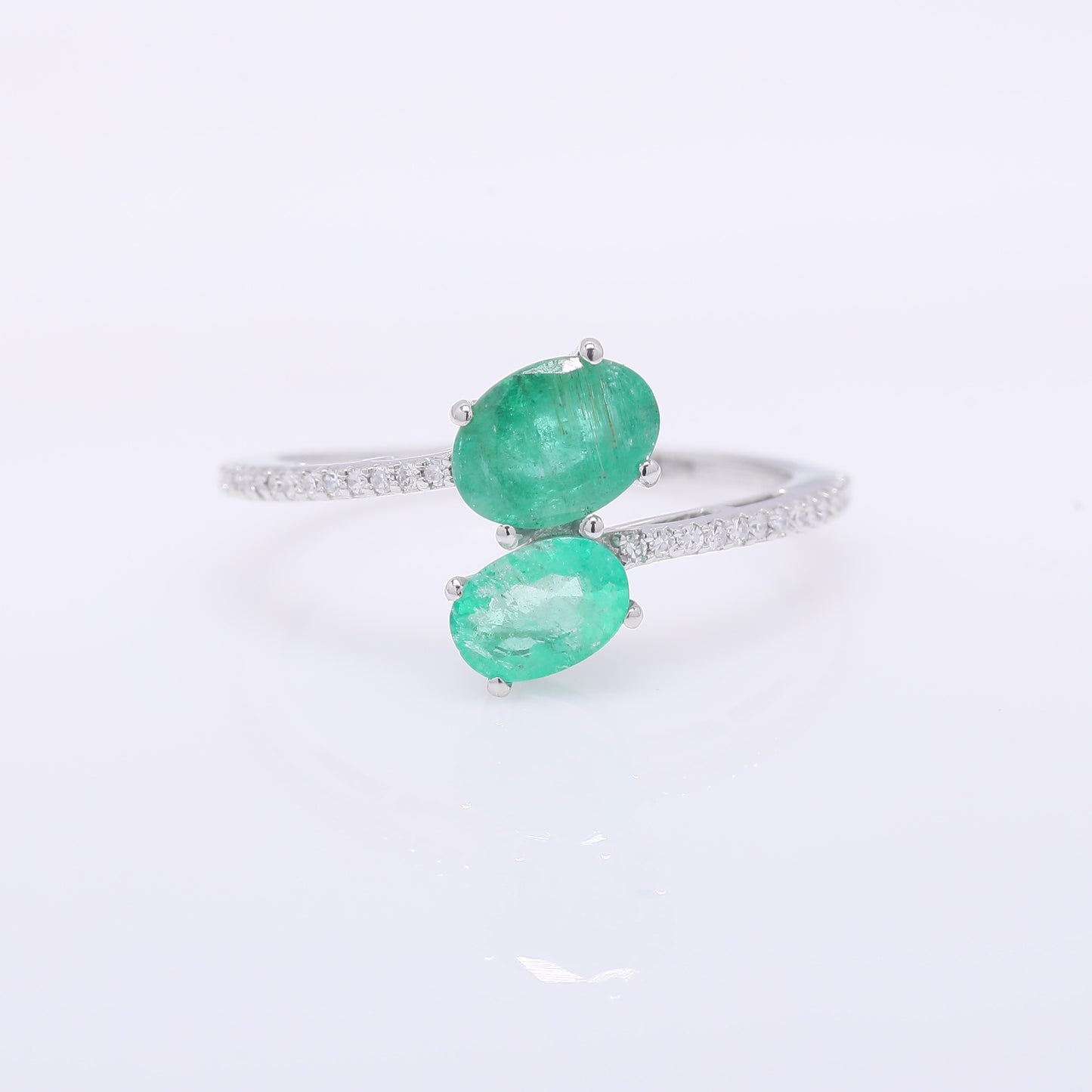 1.67 Ct Oval Mixed Cut Natural Emerald 950 Platinum Ring