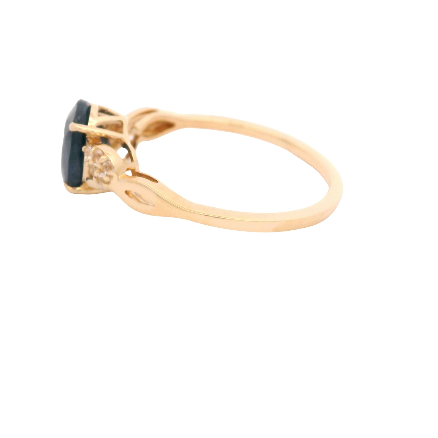 1.88 Ct Oval Sapphire 14K Gold Ring