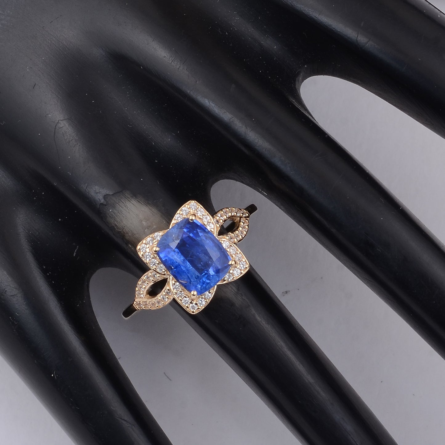 2.44 Ct Cushion Sapphire 9K Gold Ring