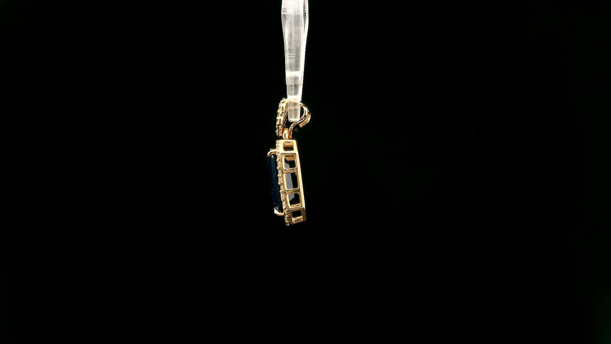 3.29 Ct Octagon Natural Sapphire 14K Gold Pendant