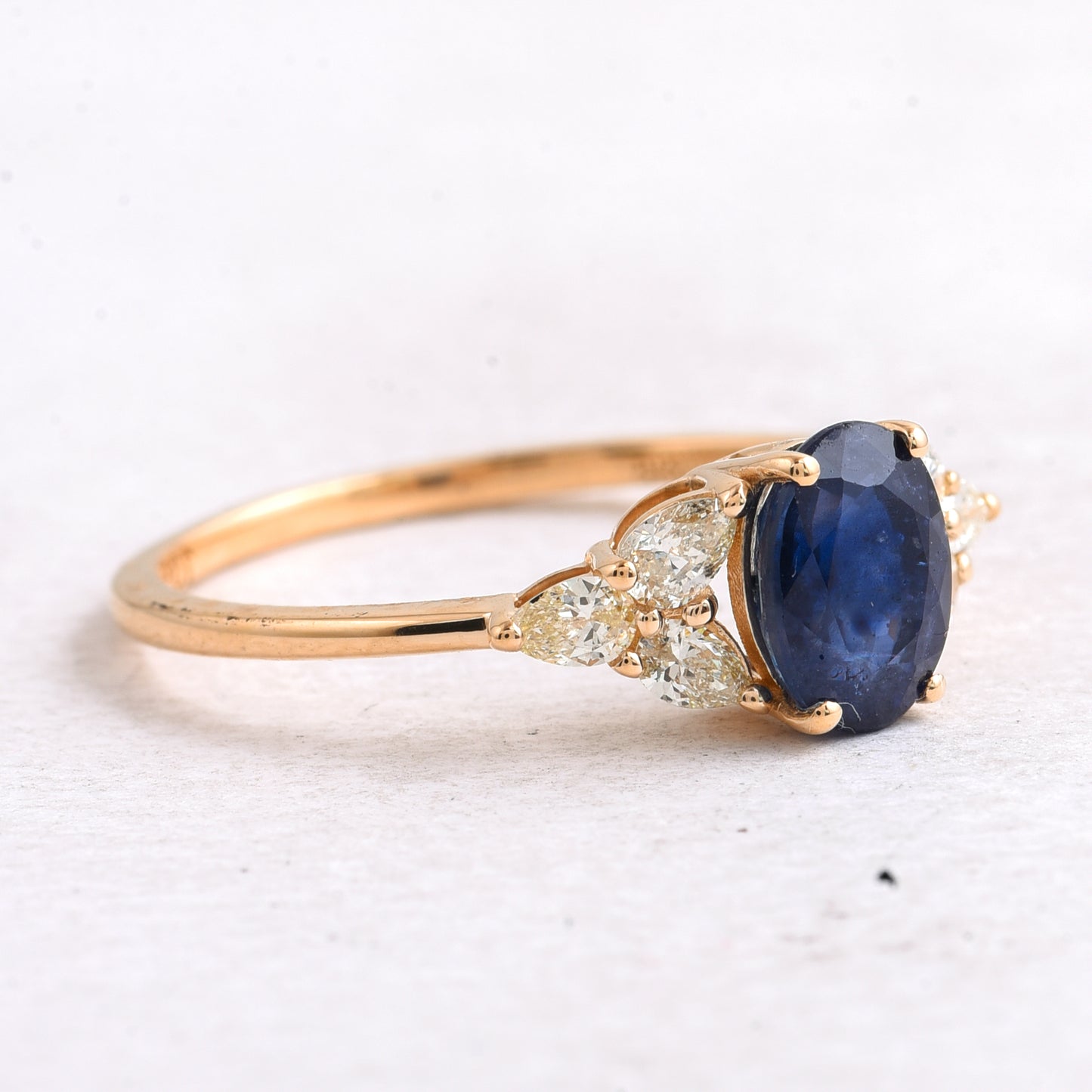 1.57 Ct Oval Mixed Cut Natural Sapphire 14K Gold Ring