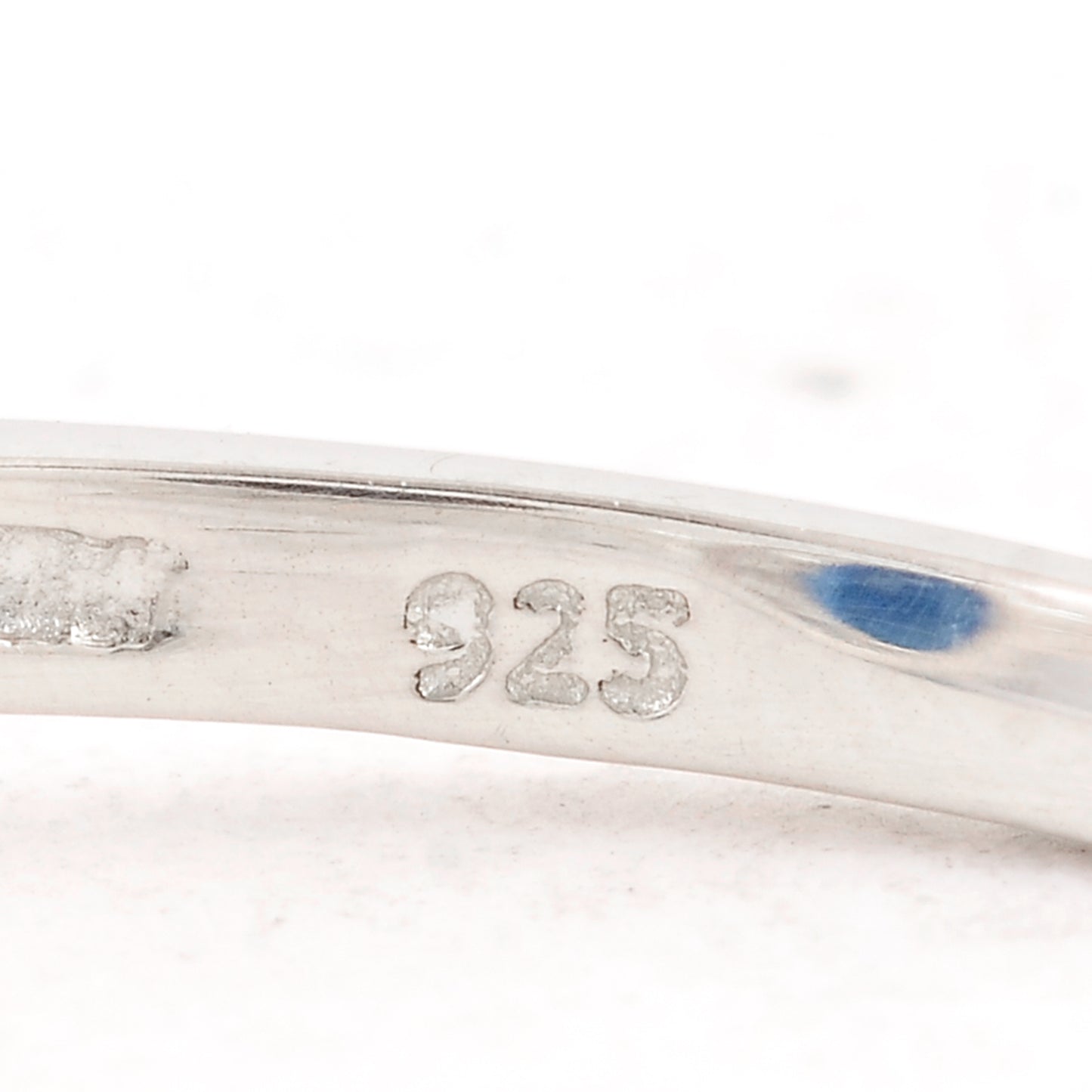 1.62 Ct Oval Created Glass Sapphire 925 Sterling Silver Ring