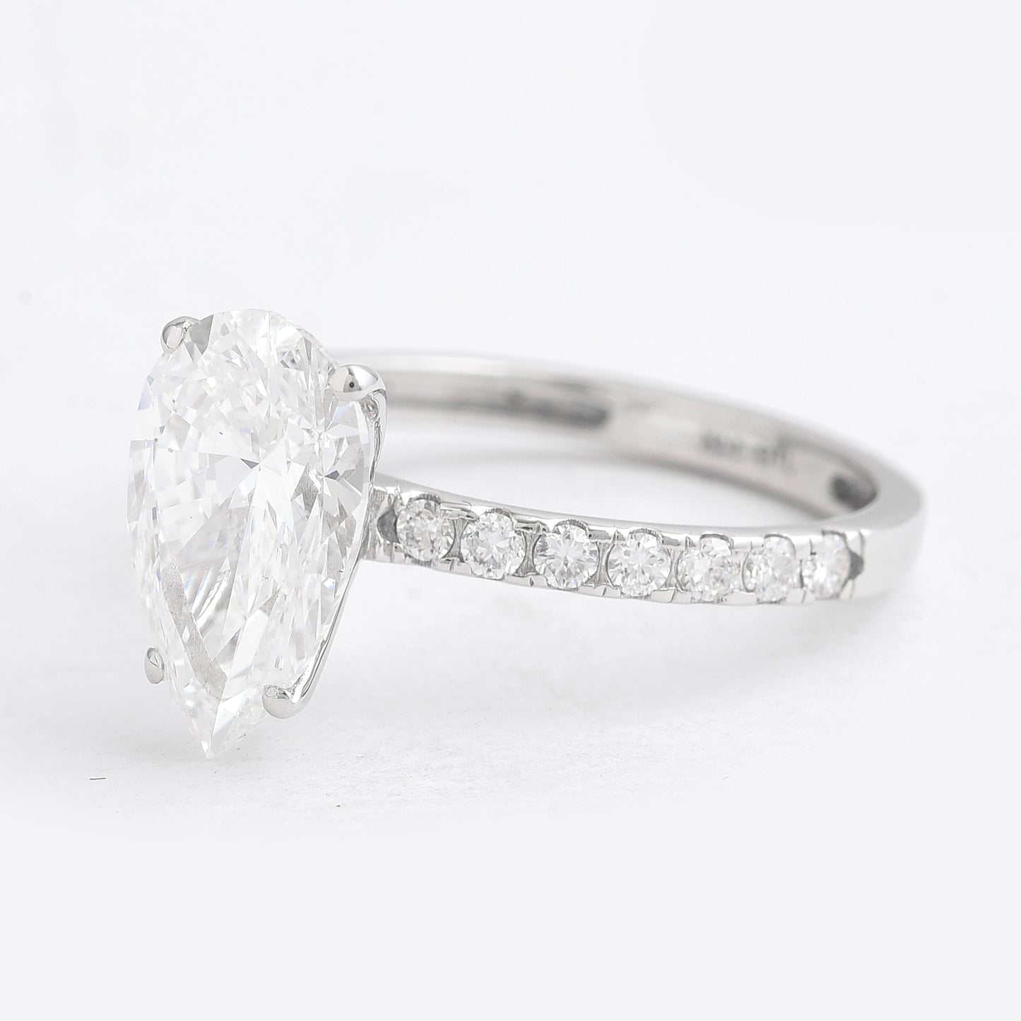 2.84 Carats Lab Grown Diamond 14K Gold Ring