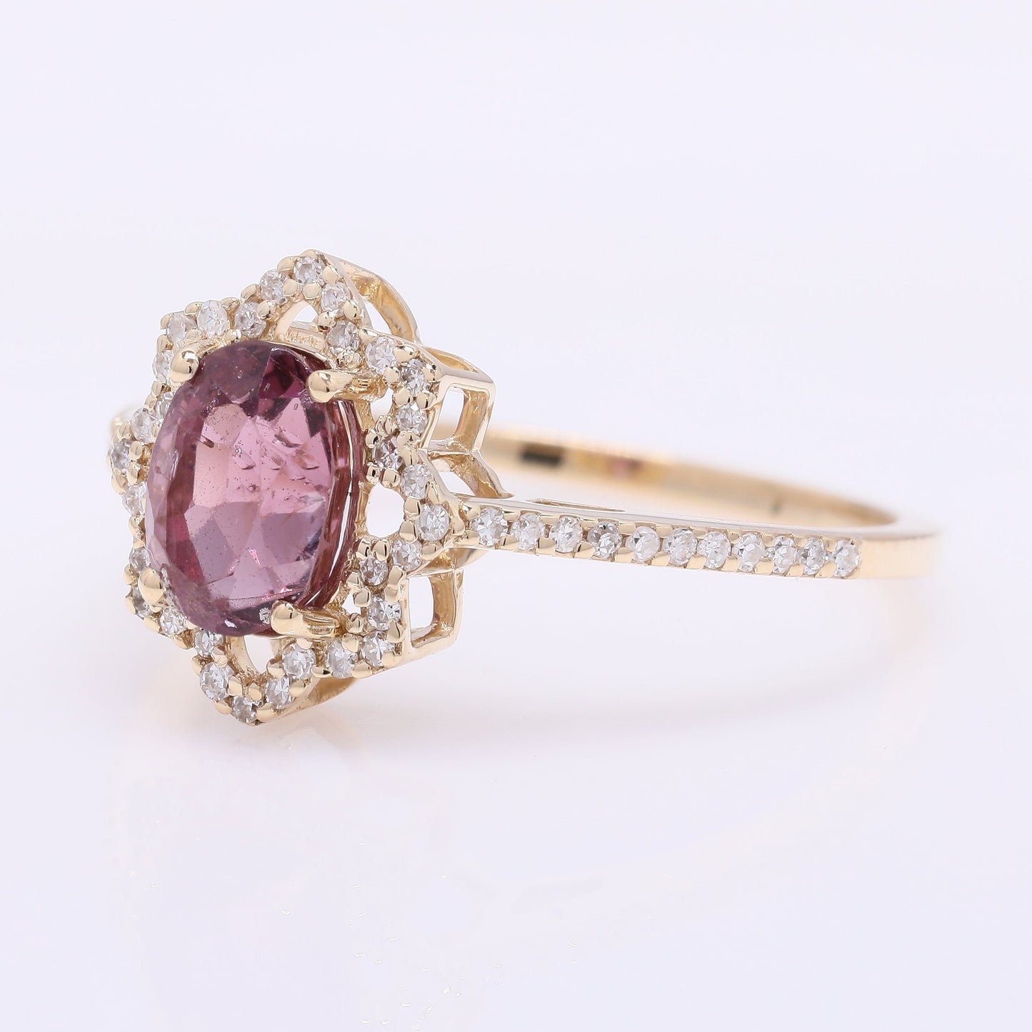 1.57 Ct Oval Mixed Cut Natural Spinel 14K Gold Ring
