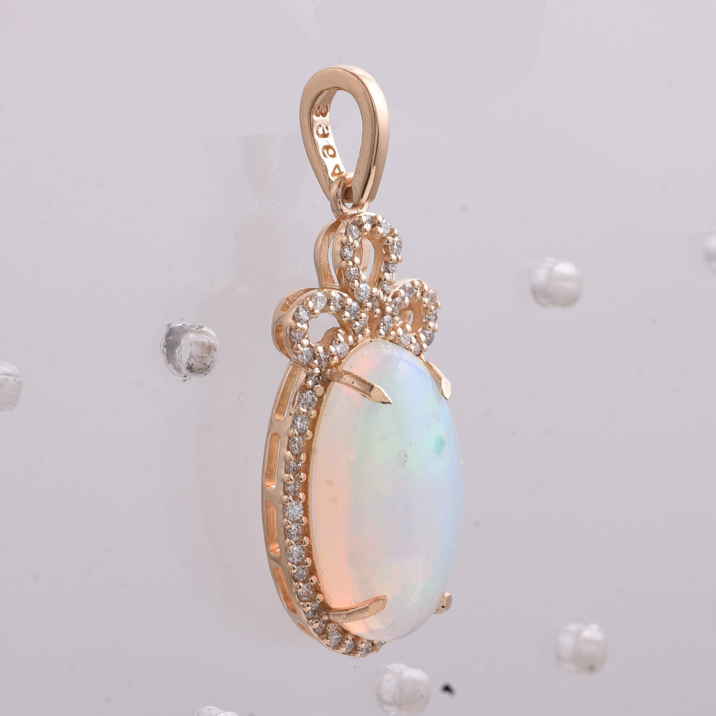 2.78 Ct Oval Cabochon Cut Natural Opal 14K Gold Pendant