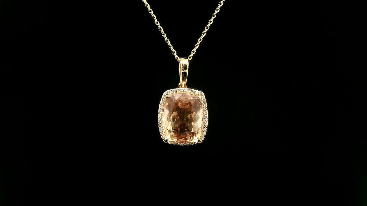 4.25 Ct Cushion Oregon Sunstone 14K Gold Pendant