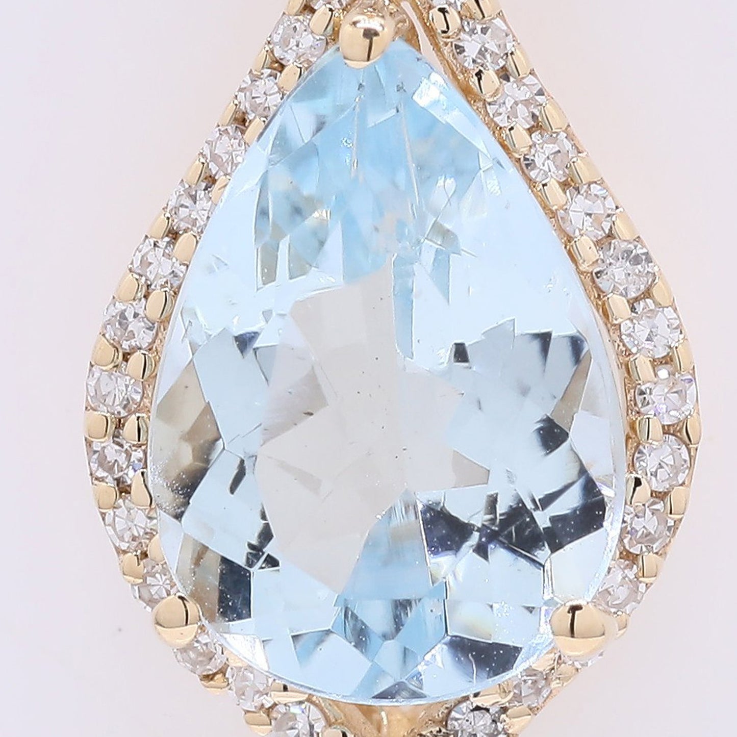 1.84 Ct Pear Aquamarine 14K Gold Pendant