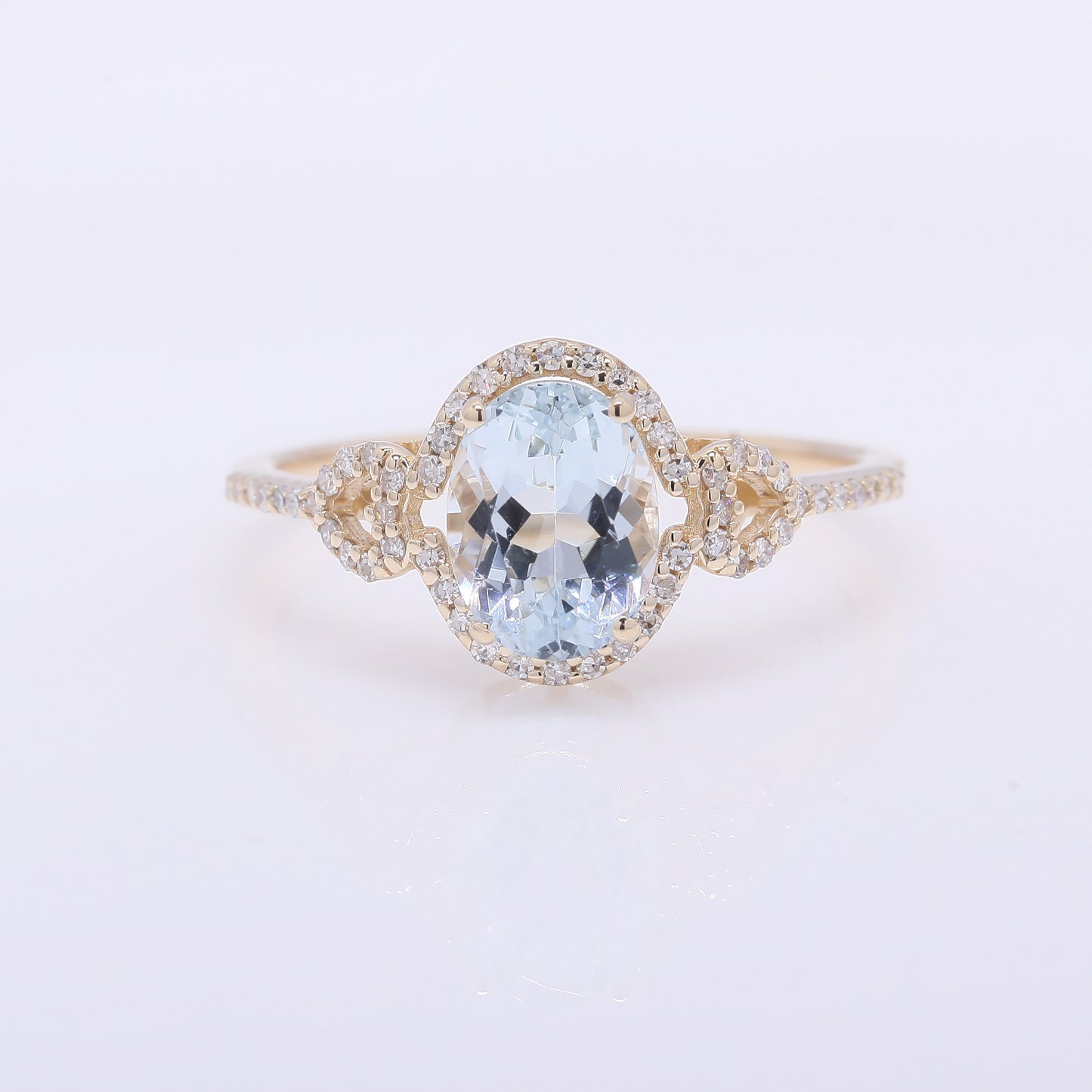 1.59 Ct Oval Mixed Cut Natural Aquamarine 14K Gold Ring