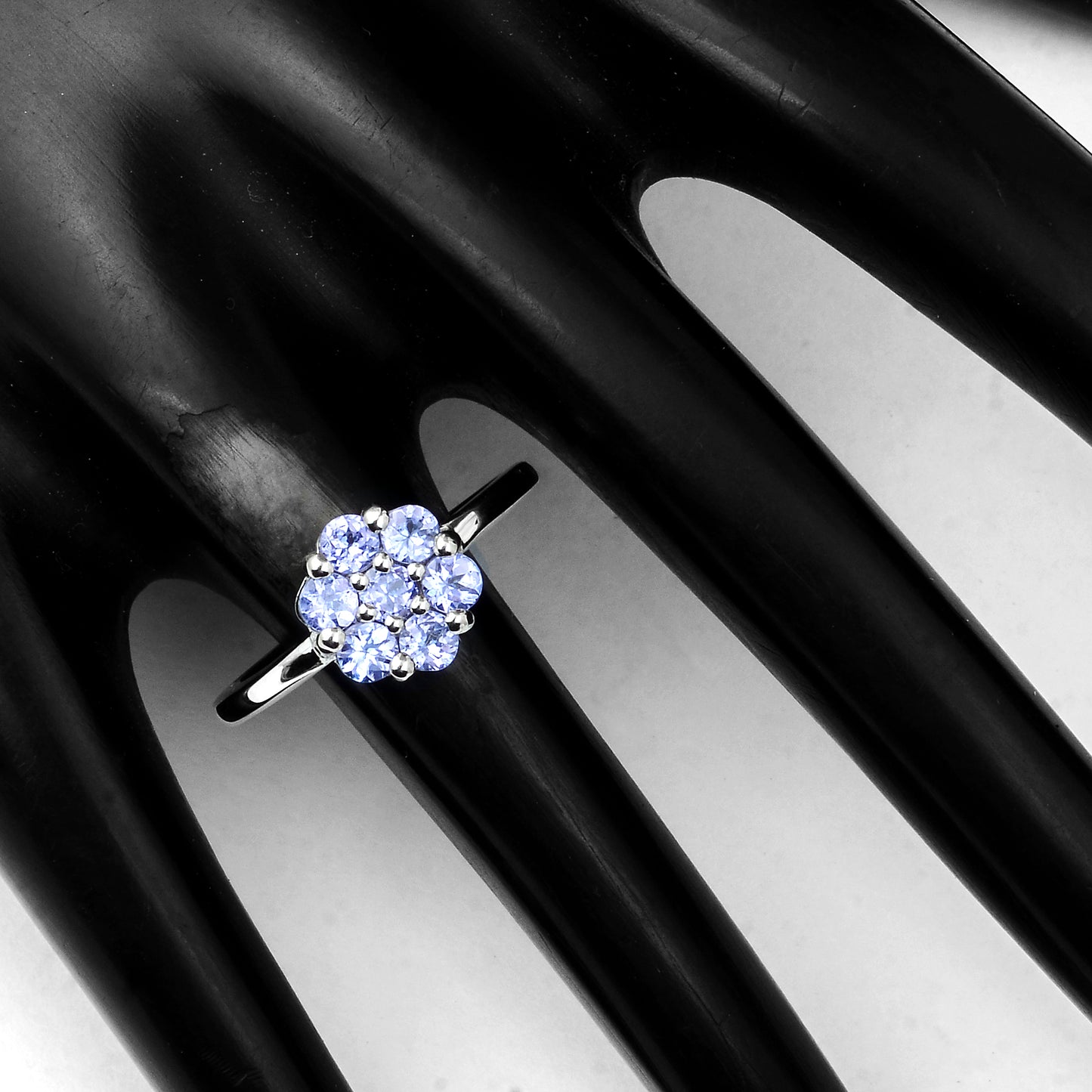 0.75 Ct Round Tanzanite 925 Sterling Silver Ring