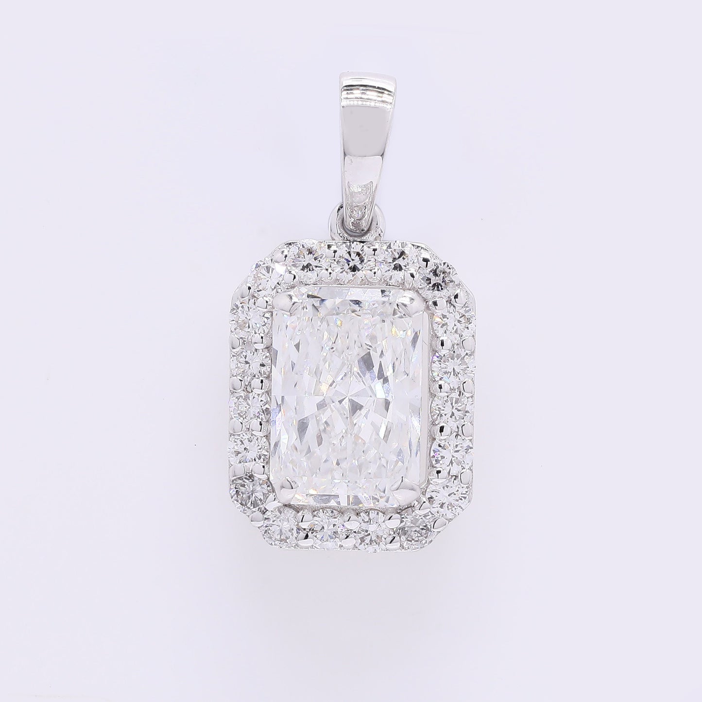 2.31 Carats Lab Grown Diamond 14K Gold Pendant