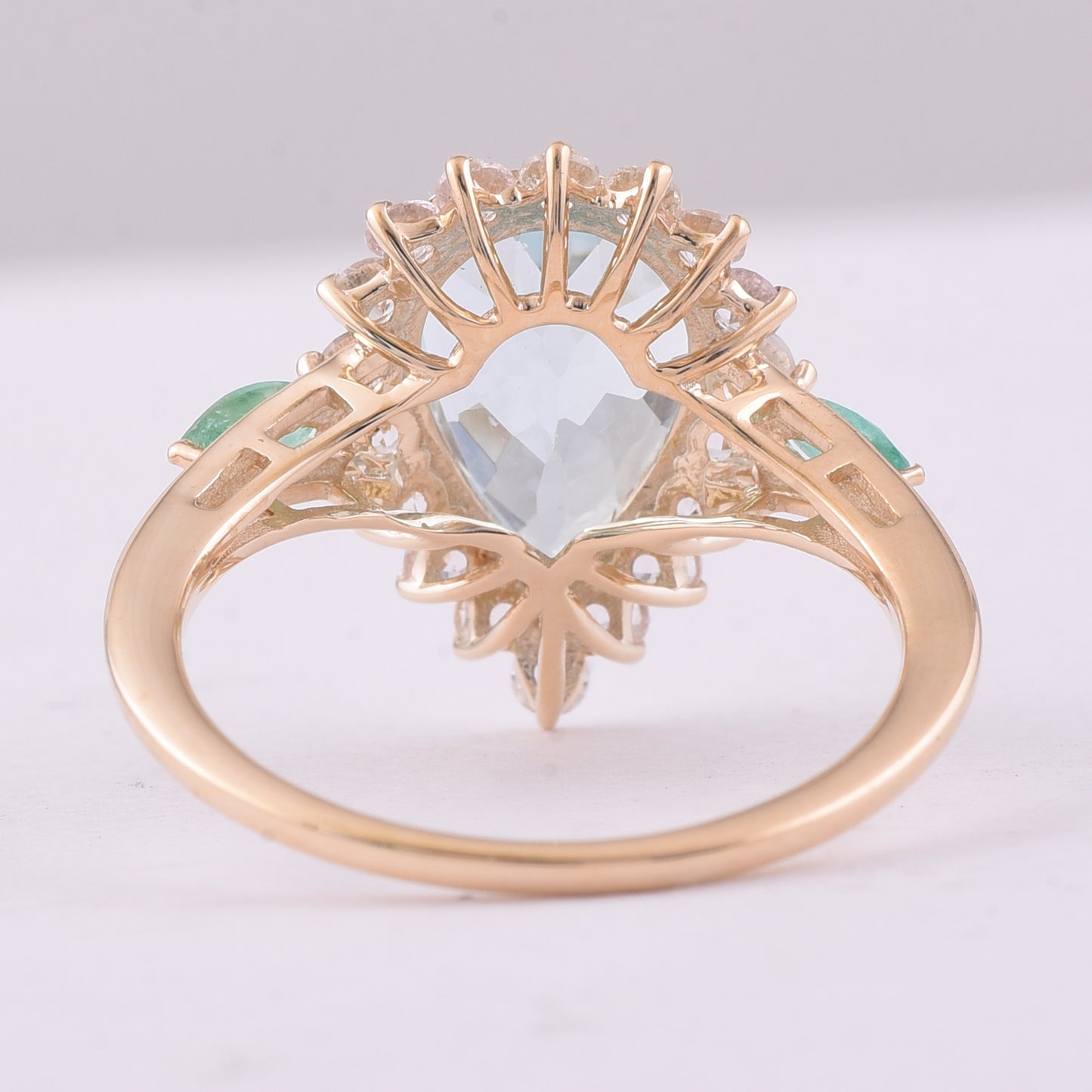 3.53 Ct Pear Aquamarine 9K Gold Ring