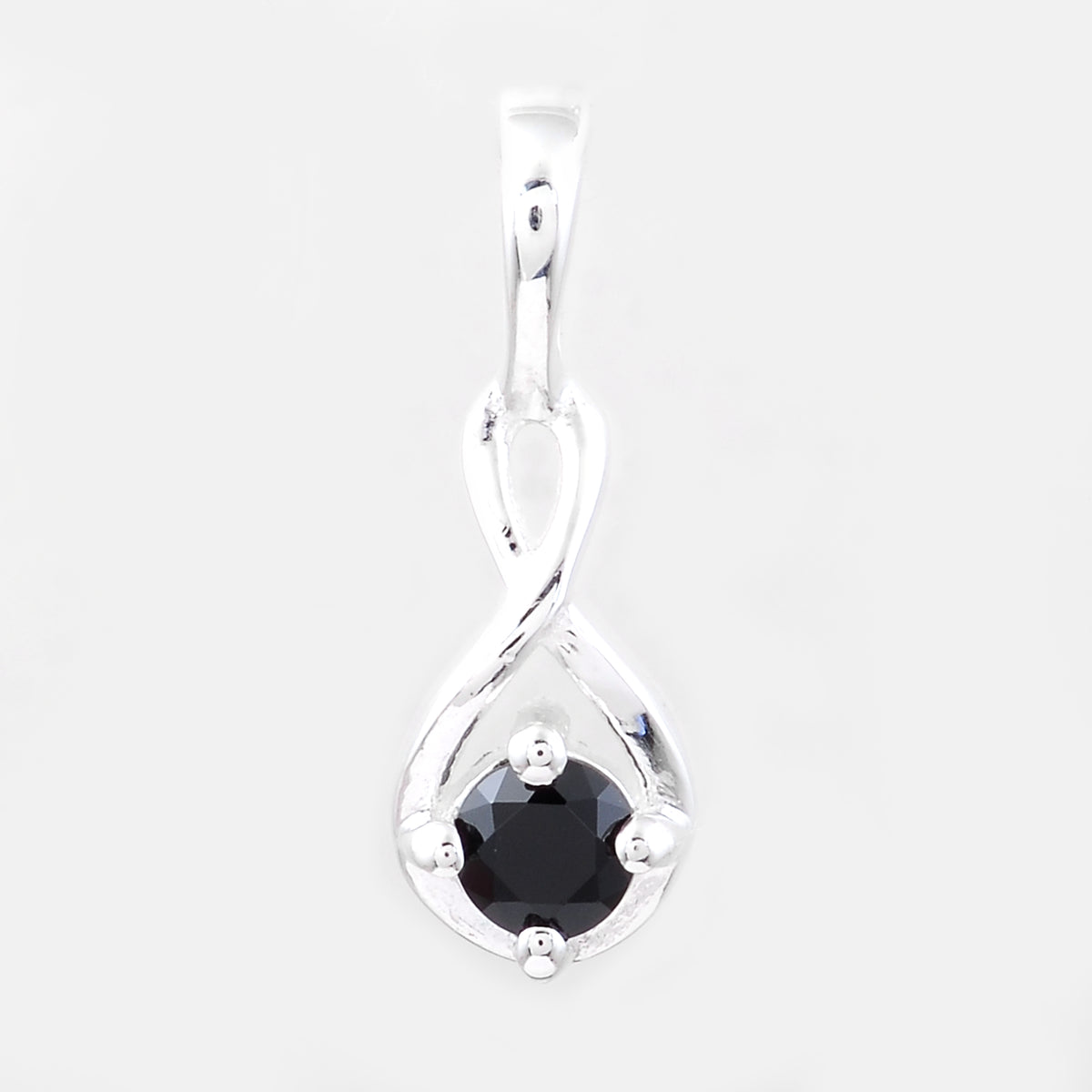 0.13 Ct Round Black Spinal, 925 Sterling Silver Pendant
