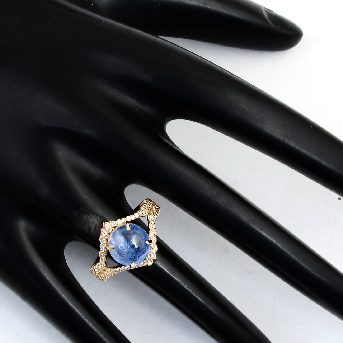 3.90 Ct Round Cabochon Natural Corundum Sapphire 14K Gold Ring