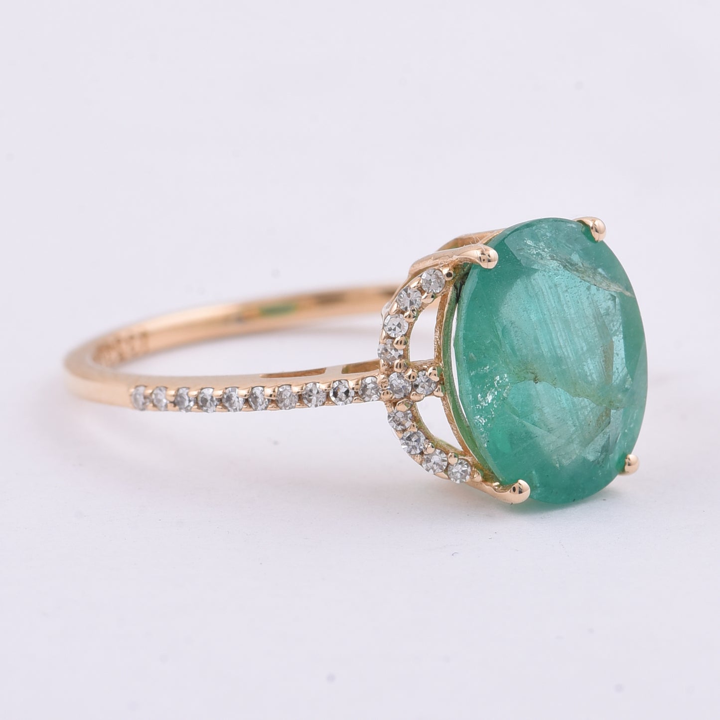 2.54 Ct Oval Natural Emerald 14K Gold Ring
