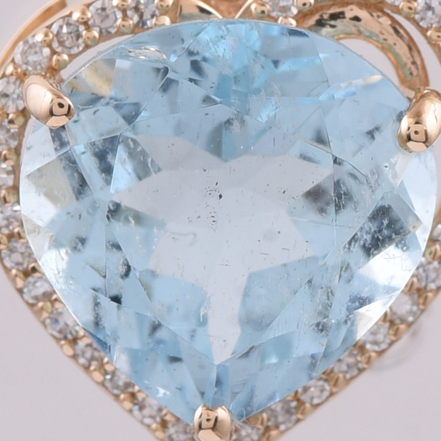 3.51 Ct Pear Natural Aquamarine 14K Gold Pendant