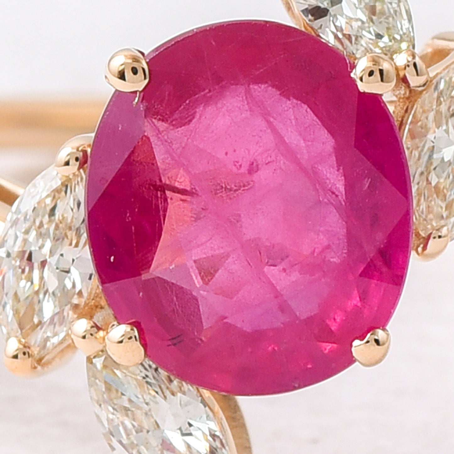 1.78 Ct Oval Ruby 14K Gold Ring