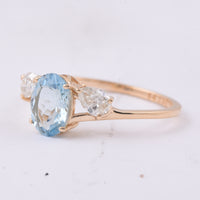 1.27 Ct Oval Natural Aquamarine 14K Gold Ring