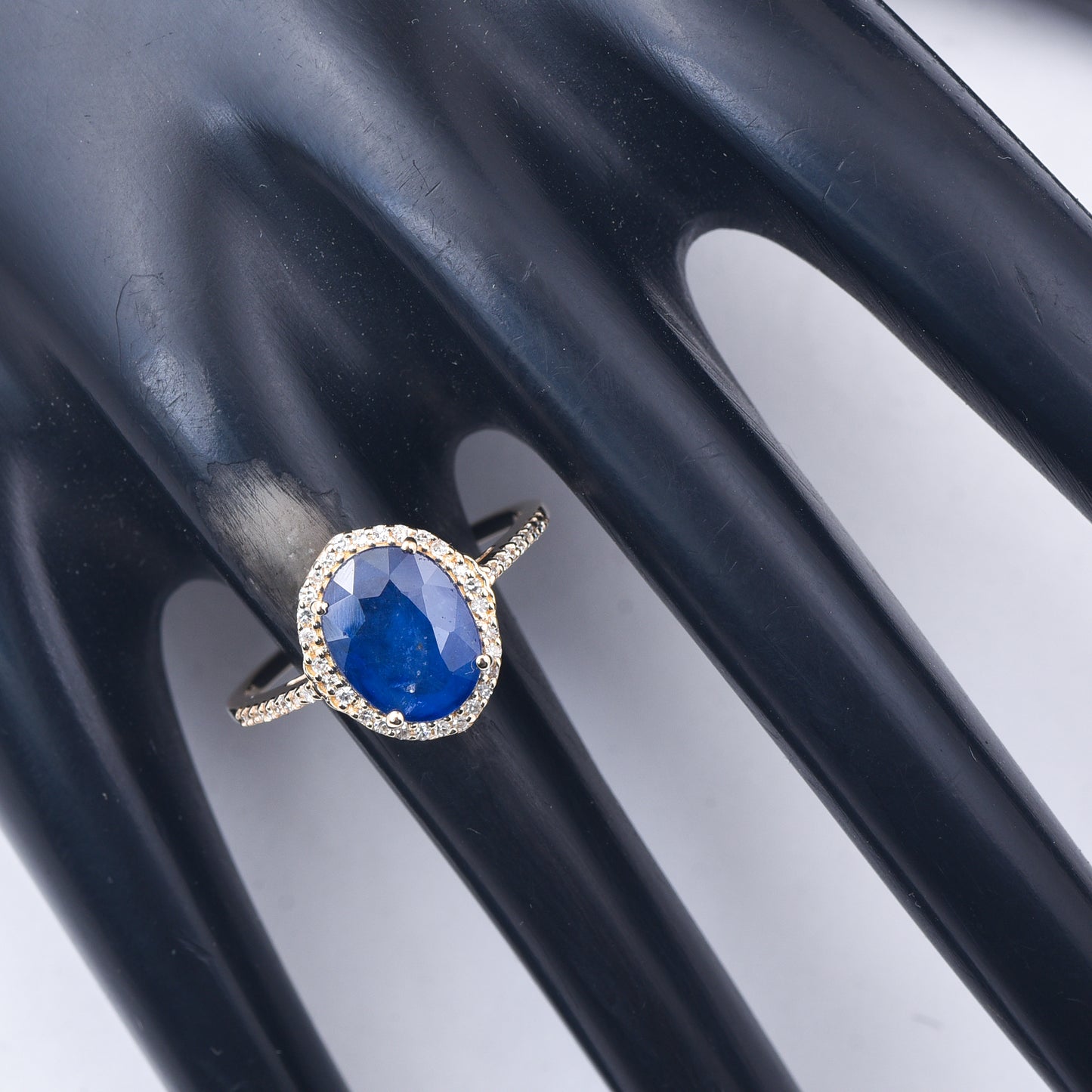 2.48 Ct Oval Mixed Cut Natural Sapphire 14K Gold Ring