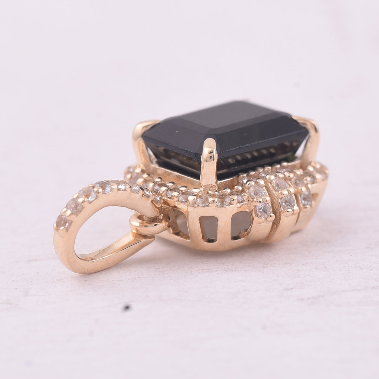 2.07 Ct Octagon Tourmaline 9K Gold Pendant