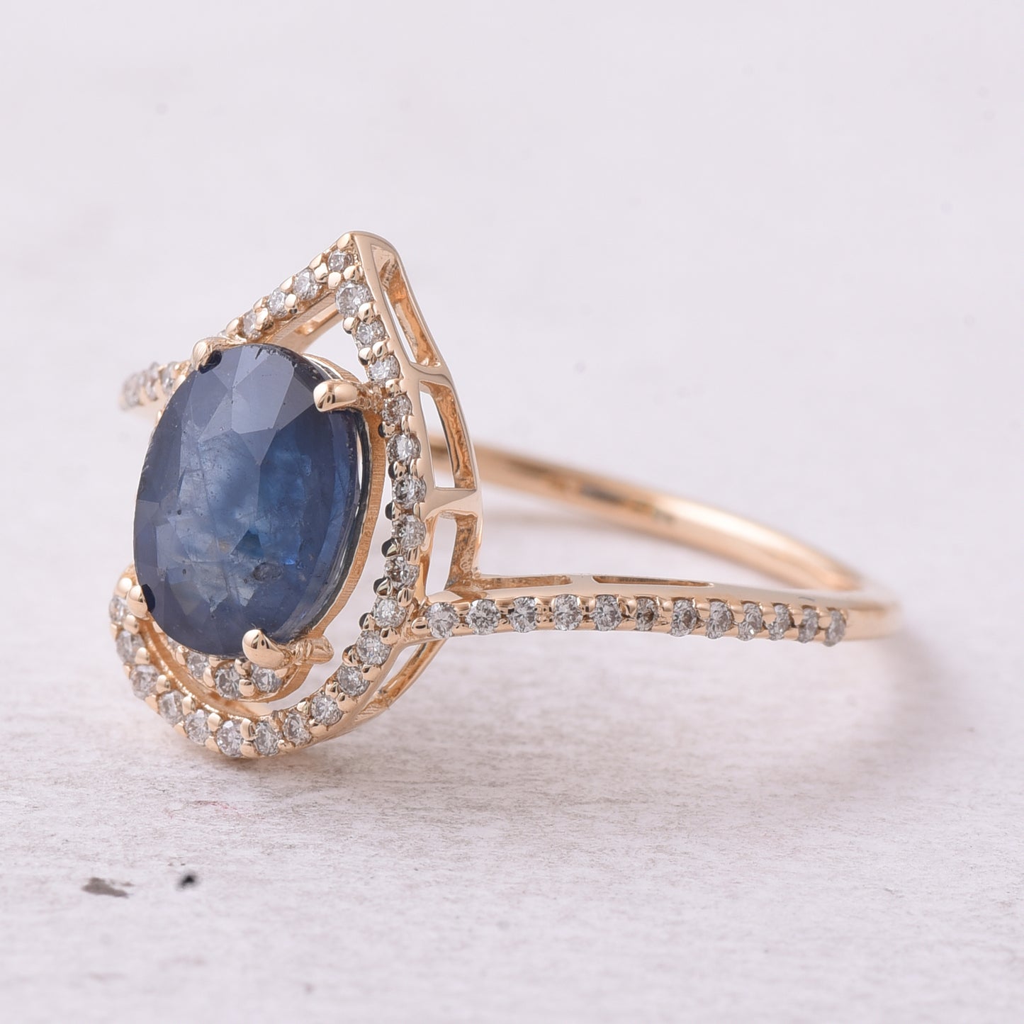 2.37 Ct Oval Mixed Cut Natural Sapphire 14K Gold Ring