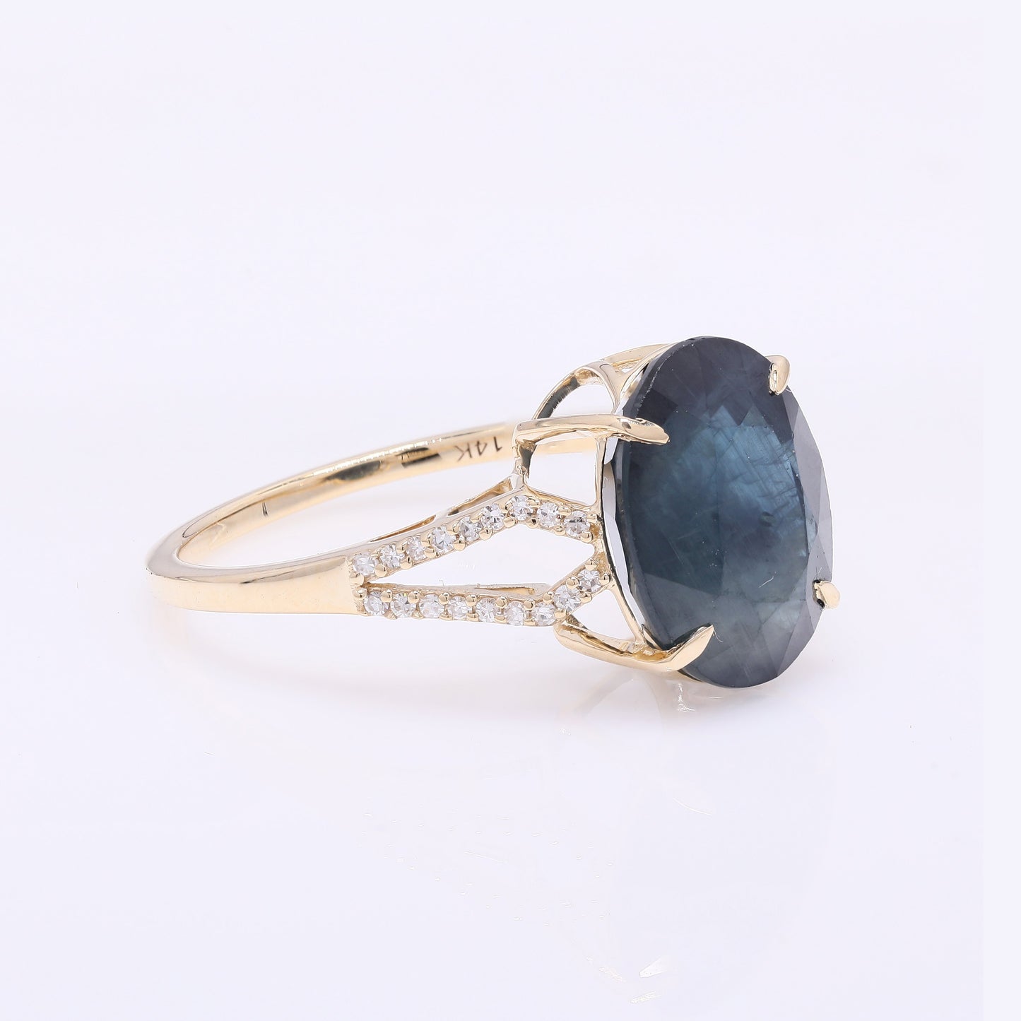 6.20 Ct Oval Mixed Cut Natural Corundum Sapphire 14K Gold Ring