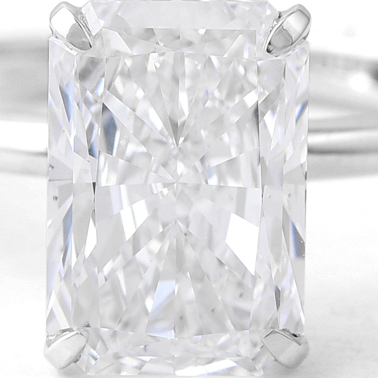 3.04 Carats Lab Grown Diamond 14K Gold Ring
