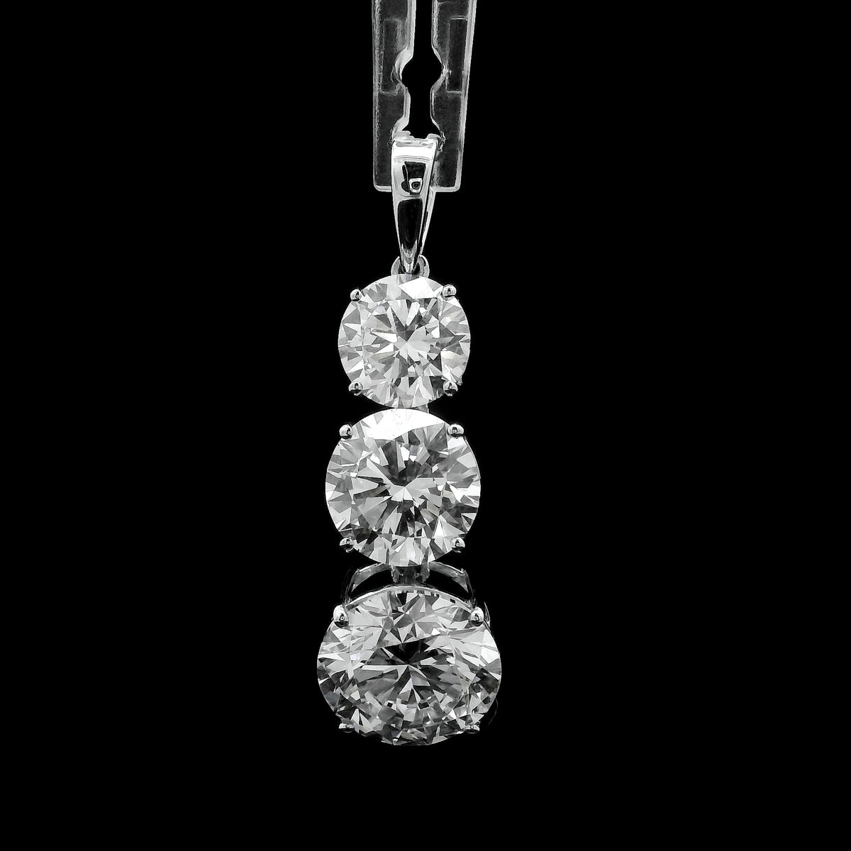 5.99 Ct Round Lab Grown Diamond 14K Gold Pendant