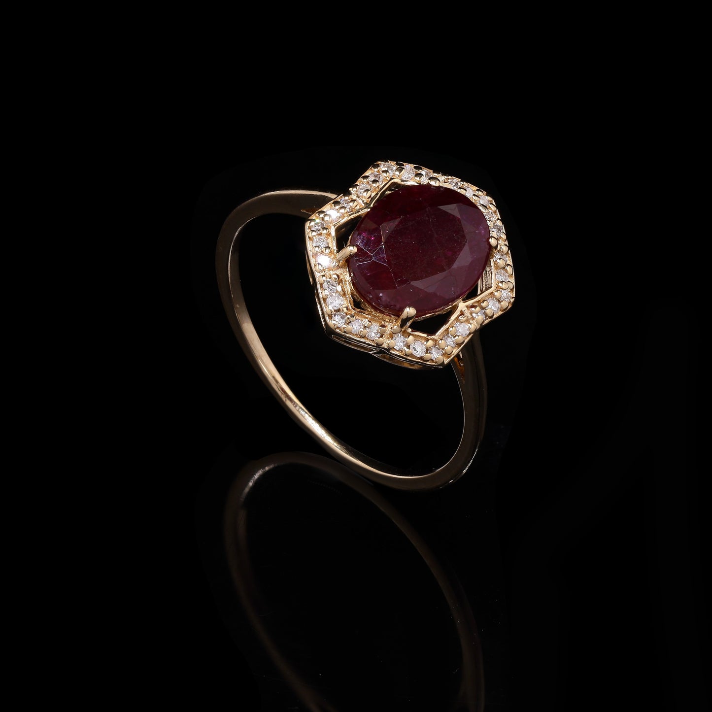 2.14 Ct Oval Mixed Cut Natural Corundum Ruby 14K Gold Ring