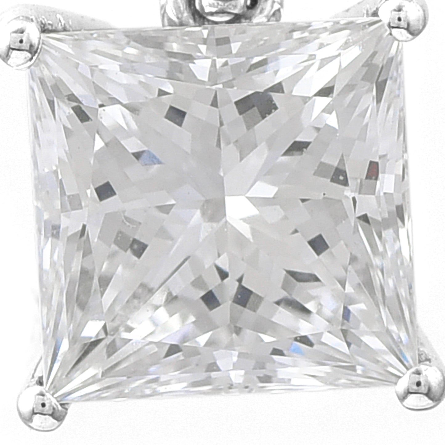 2.05 Carats Lab Grown Diamond 14K Gold Pendant