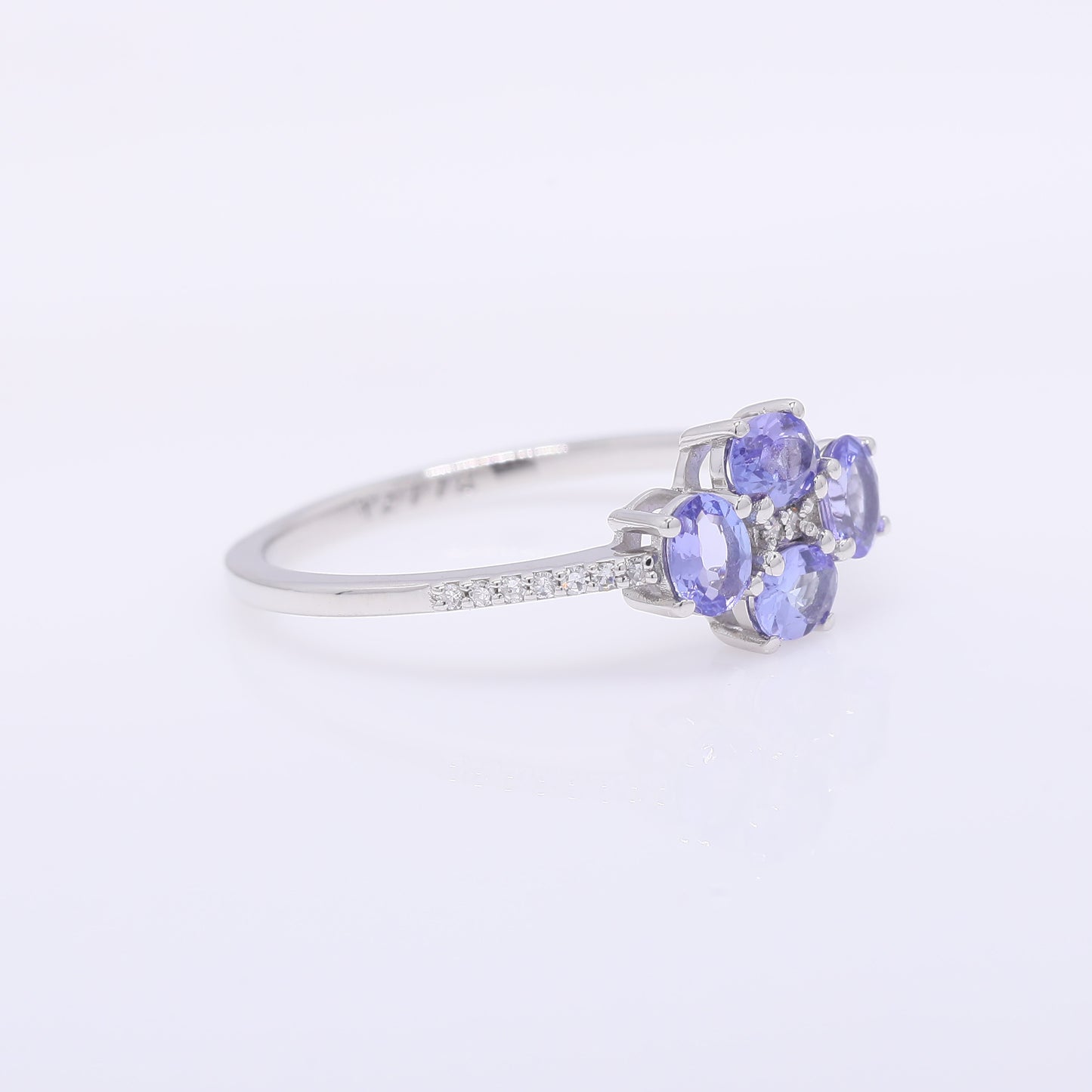 0.70 Ct Oval Mixed Cut Natural Tanzanite 950 Platinum Ring
